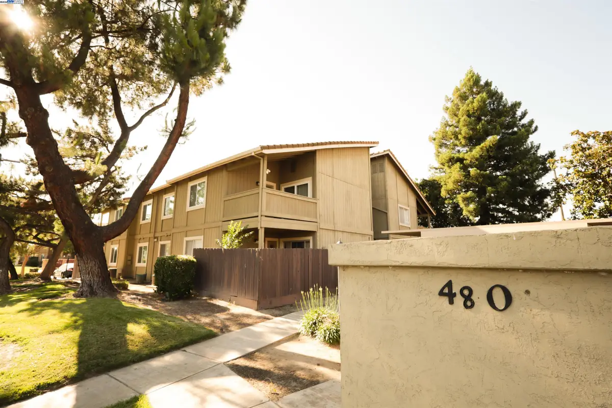 480 Cherry Ln  #E, Manteca, CA 95337 - #1