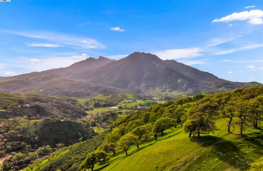 3300 Bragdon Way, Clayton, CA 94517 - Image #2