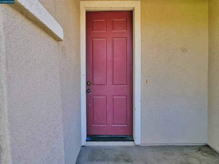 2035 Pasado Avenue, Manteca, CA 95336 - Image #2