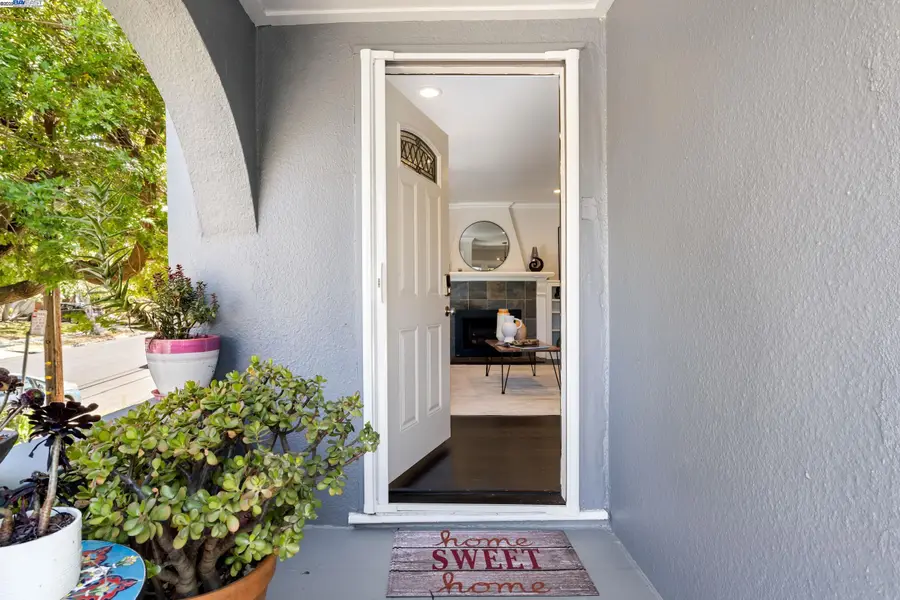 2133 30Th St, Oakland, CA 94606 - Image #3