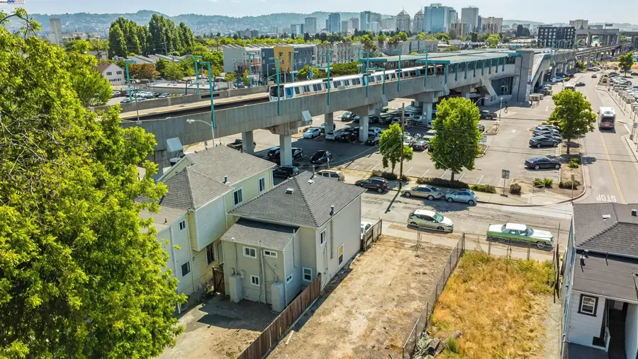 537 Chester St, Oakland, CA 94607 - #2