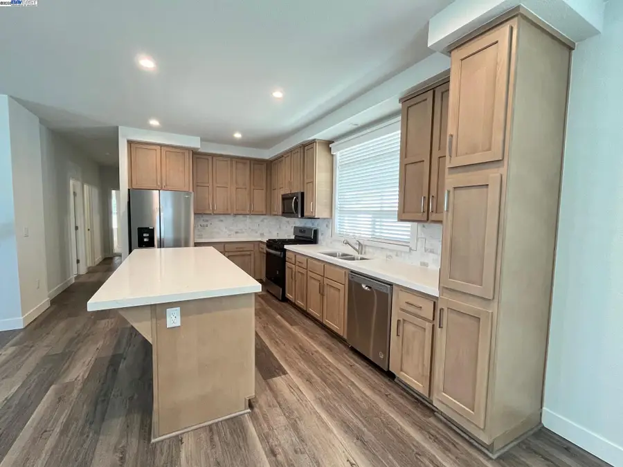 1587 Delemos Ave, Hayward, CA 94544 - #3