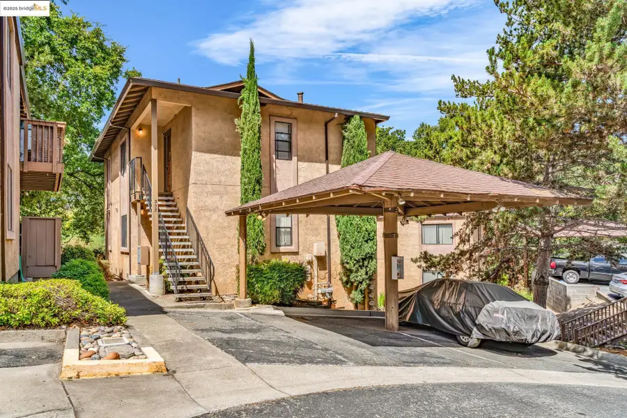 301 Country View Ln, Pleasant Hill, CA 94523 - Image #2