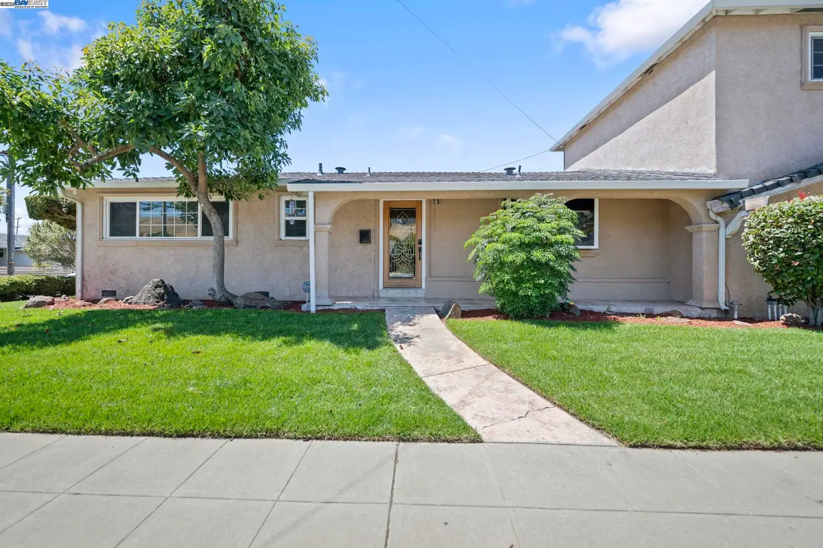 30565 Prestwick Ave, Hayward, CA 94544 - Image #1