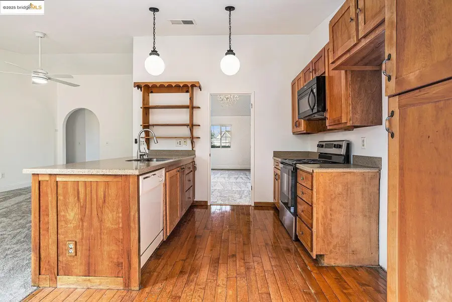 1916 Gamay DR, Oakley, CA 94561 - Image #3