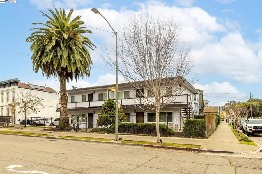 1745 Chase St, Oakland, CA 94607 - #3