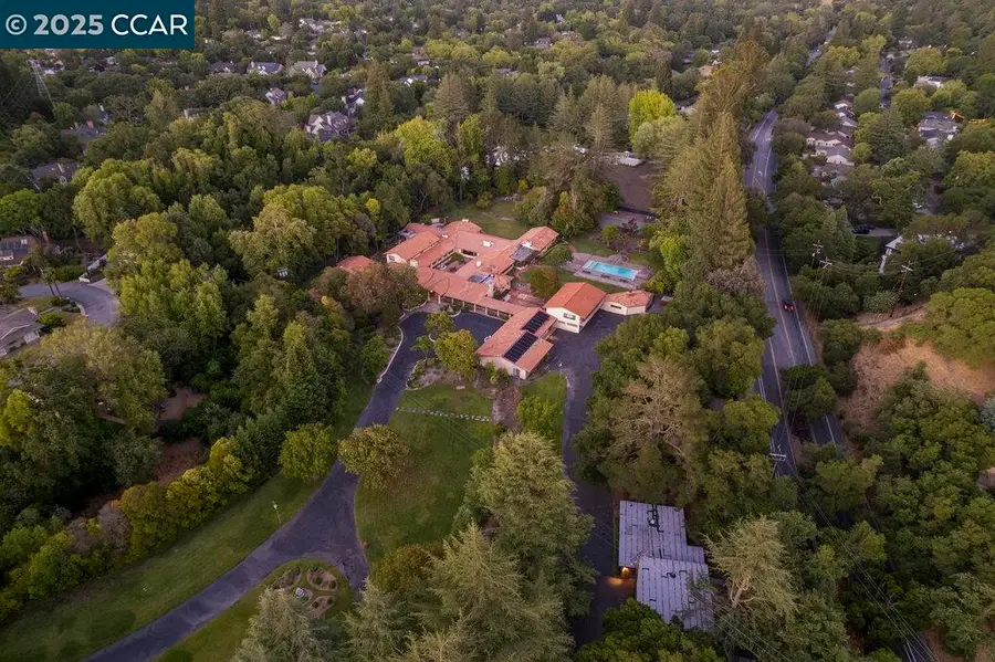 940 Reliez Station Ln, Lafayette, CA 94549 - Image #2