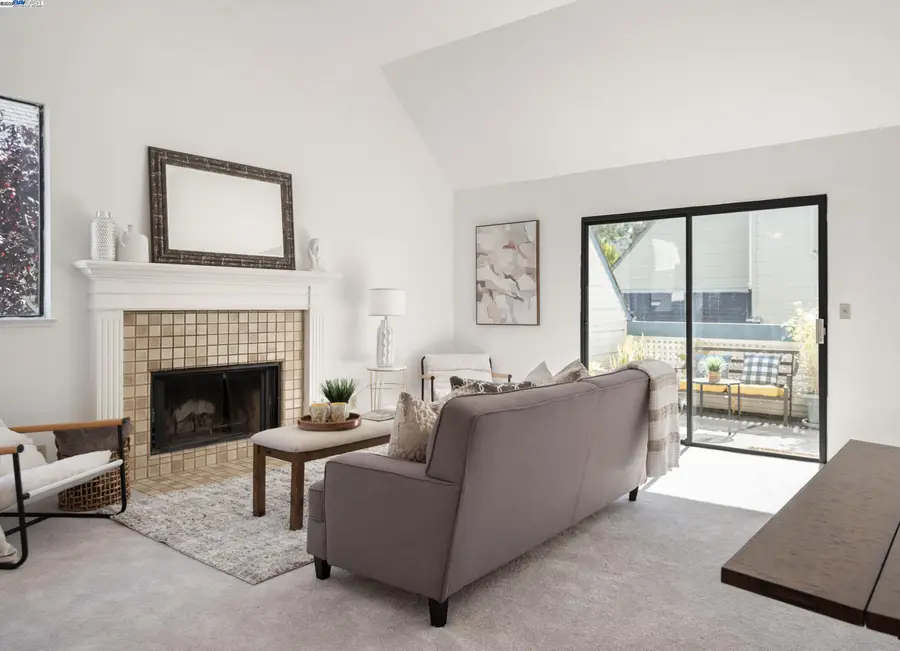 3754 Stoneglen N, Richmond, CA 94806 - #2