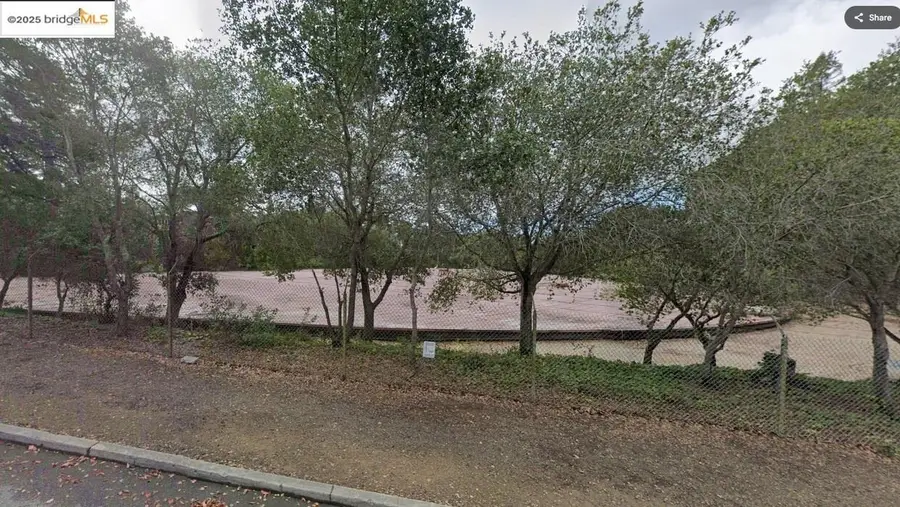 0 Bullard DR, Oakland, CA 94611 - #2