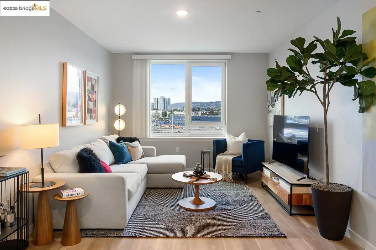 260 Brooklyn Basin Way  #540, Oakland, CA 94606 - Image #1