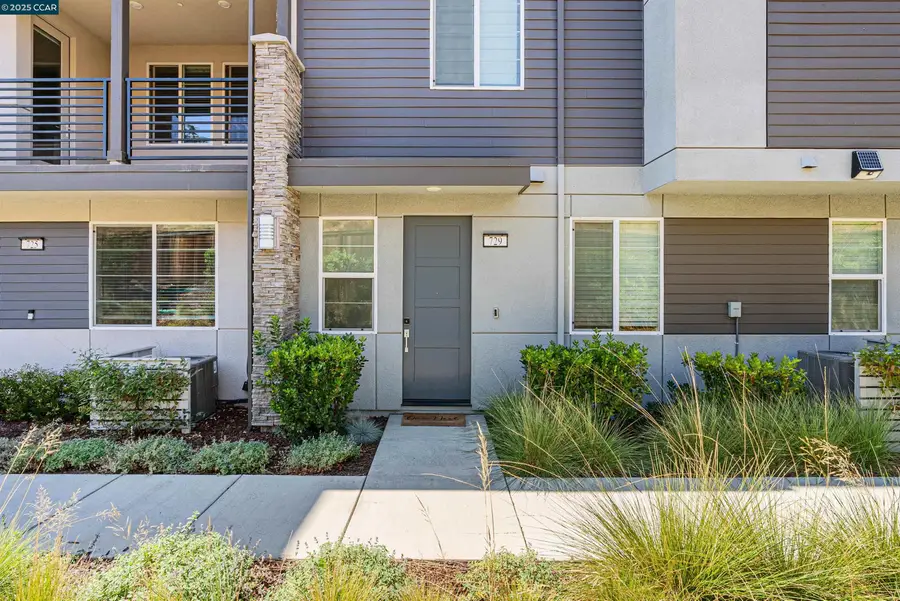 729 Delve Ct, Hayward, CA 94544 - Image #2