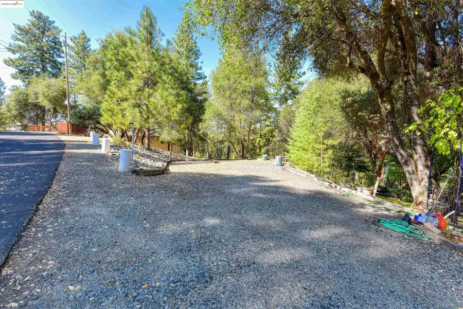 20538 Nob Hill Cr, Groveland, CA 95321 - #2
