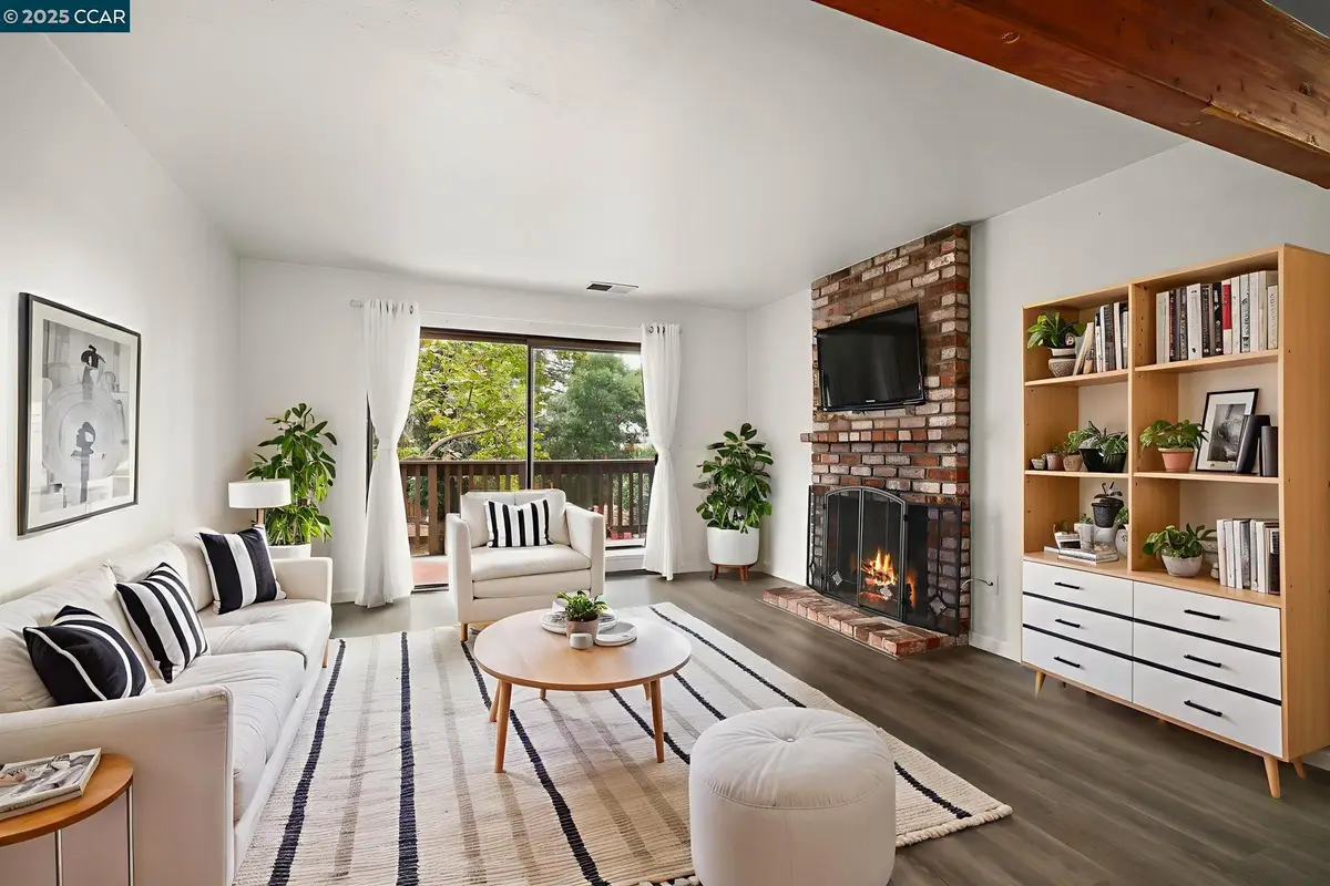 2055 Sierra Rd  #101, Concord, CA 94518 - Image #1