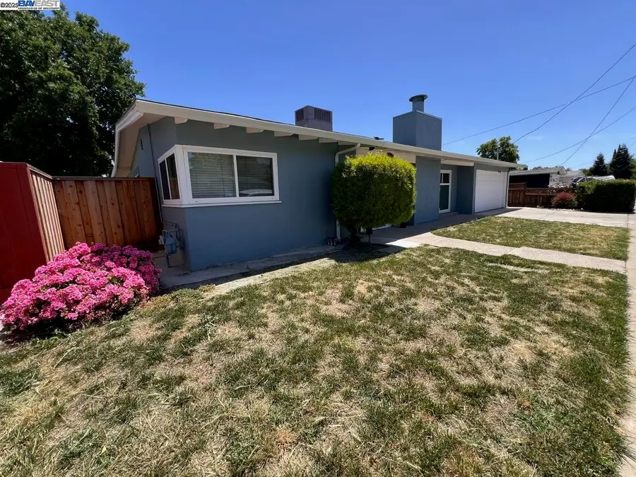 2748 Eastgate Ave, Concord, CA 94520 - Image #3