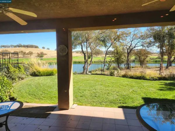 288 Mitchell Lake Ln, COPPEROPOLIS, CA 95228