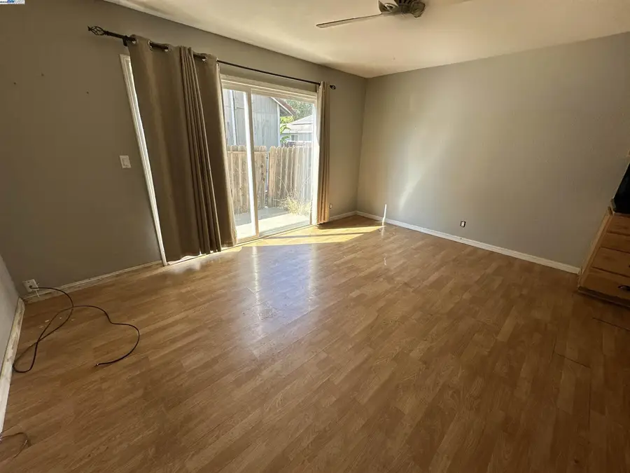 163 Stirling Dr, Vacaville, CA 95687 - #3