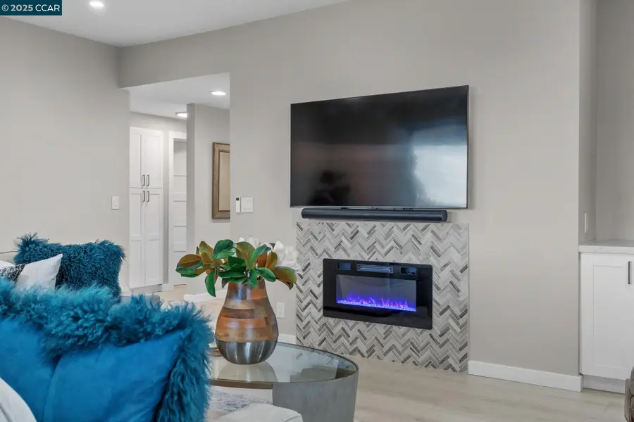 3535 Terra Granada Dr  #1B, Walnut Creek, CA 94595 - Image #3