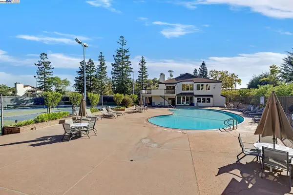 21117 Gary Dr  #217, HAYWARD, CA 94546