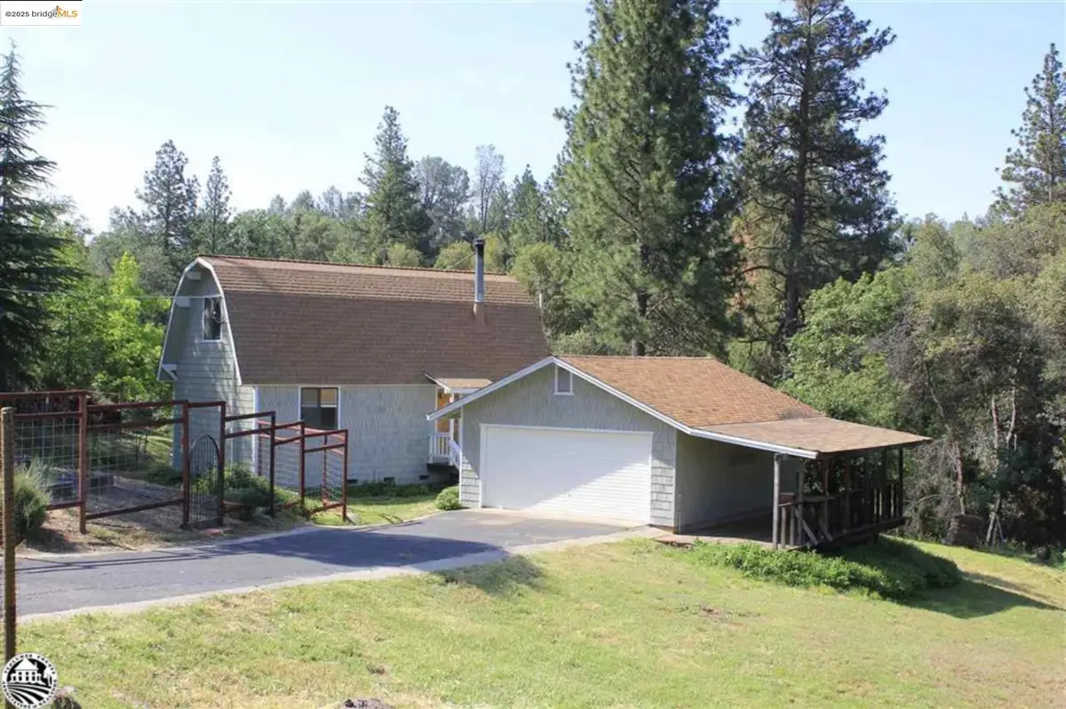 19440 Mount Hope Ln, Soulsbyville, CA 95372 - Image #1