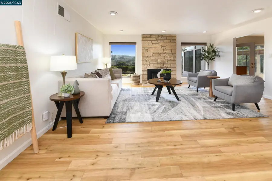 2558 Silvercrest Ct., Pinole, CA 94564 - Image #2