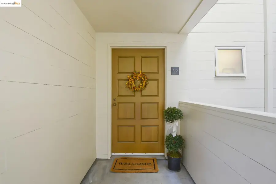 1300 Quarry Ct  #212, Richmond, CA 94801 - #3