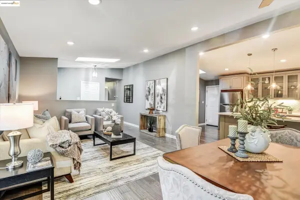 7 Saint Stephens Dr, ORINDA, CA 94563