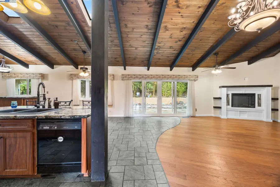 699 Fiesta Place, Hayward, CA 94544 - Image #3