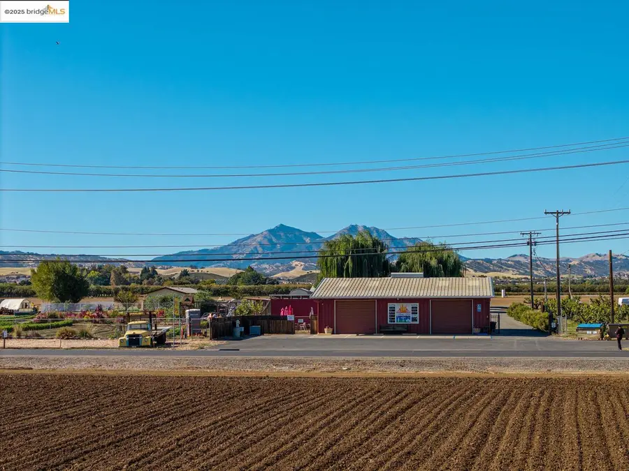 2017 Walnut BLVD, Brentwood, CA 94513 - Image #2