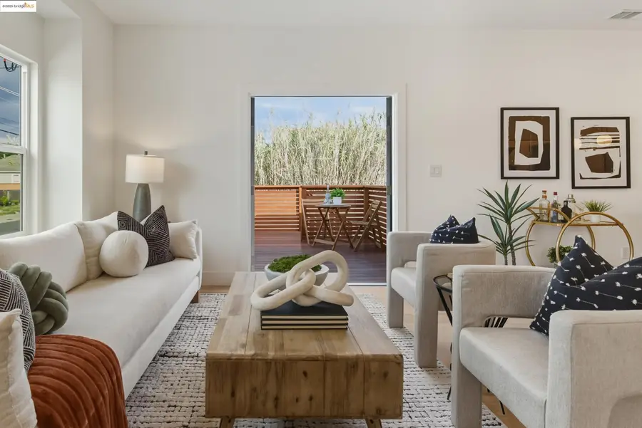 1071 61st Street, Oakland, CA 94608 - Image #3