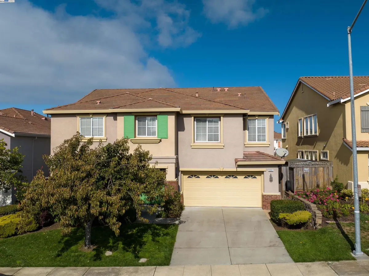 3331 Park Ridge Dr, Richmond, CA 94806 - Image #1