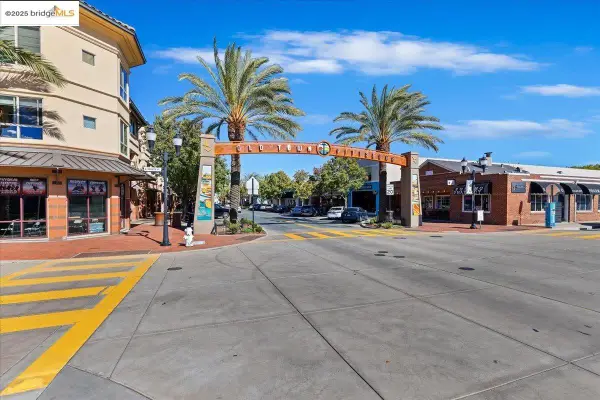 88 6Th St  #215, PITTSBURG, CA 94565