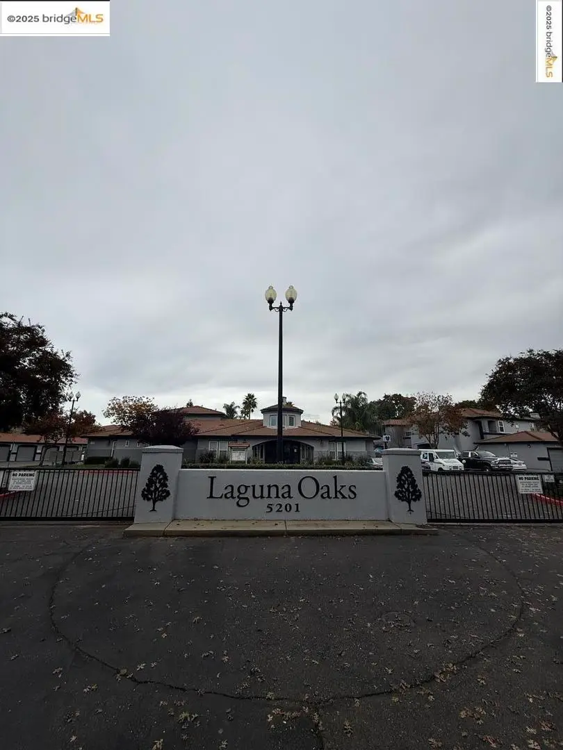 5201 Laguna Oaks DR  #UNIT 70, Elk Grove, CA 95758 - #1