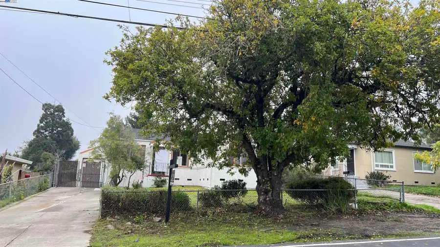 5152 Hilltop Dr, El Sobrante, CA 94803 - Image #2