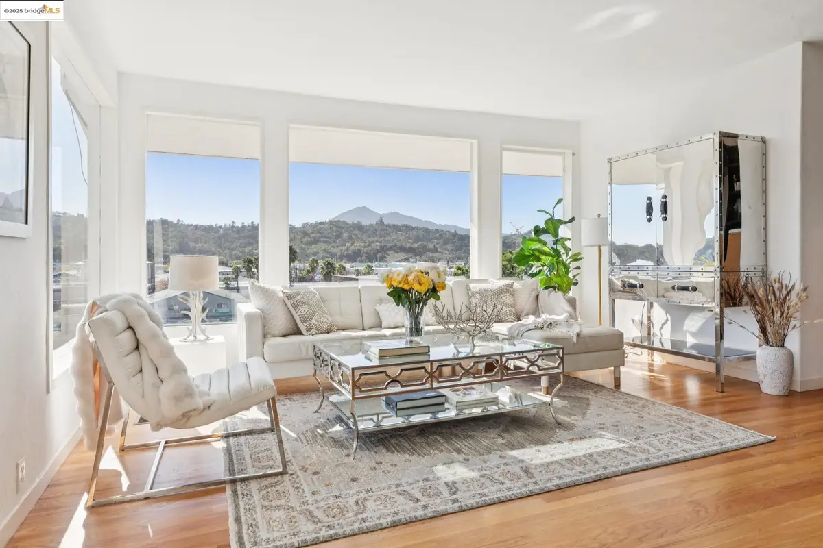 28 Marina Court Dr, San Rafael, CA 94901 - Image #1