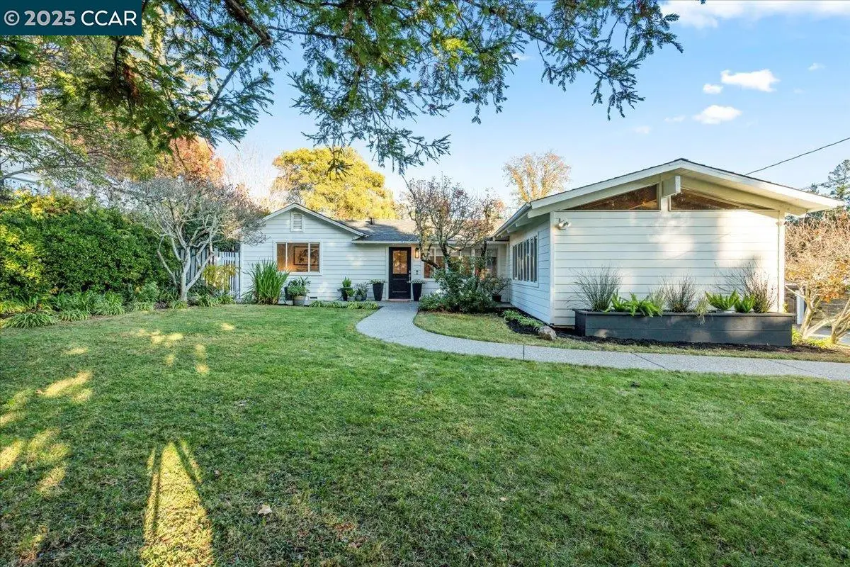 19 Valley View Dr, Orinda, CA 94563 - Image #1