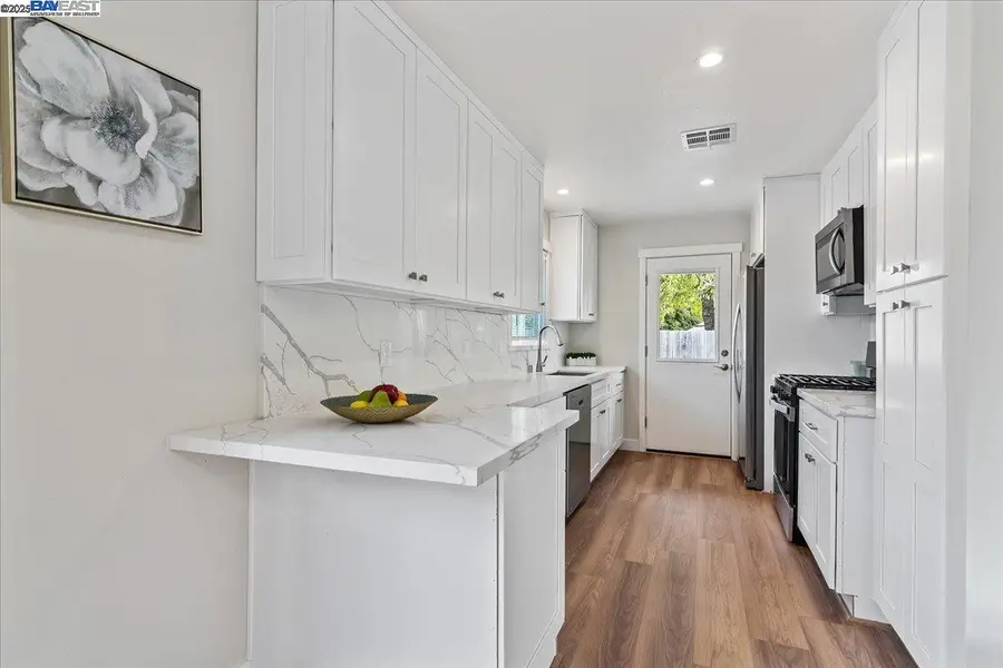 1154 Tilson Dr, Concord, CA 94520 - #3