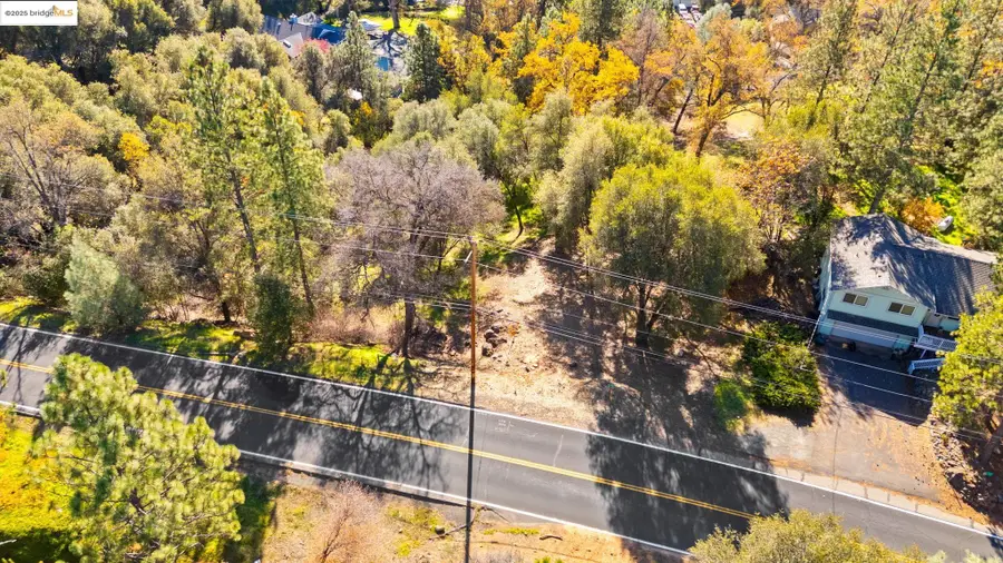 19795 Ferretti Rd, Groveland, CA 95321 - #2