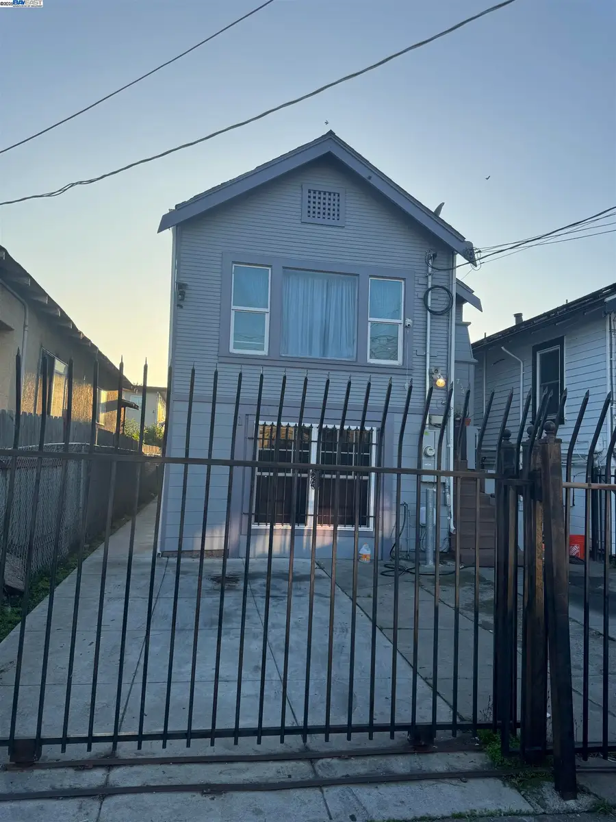 7341 Lockwood St, Oakland, CA 94621 - #2