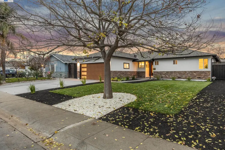 10777 Estates Dr, Cupertino, CA 95014 - Image #3