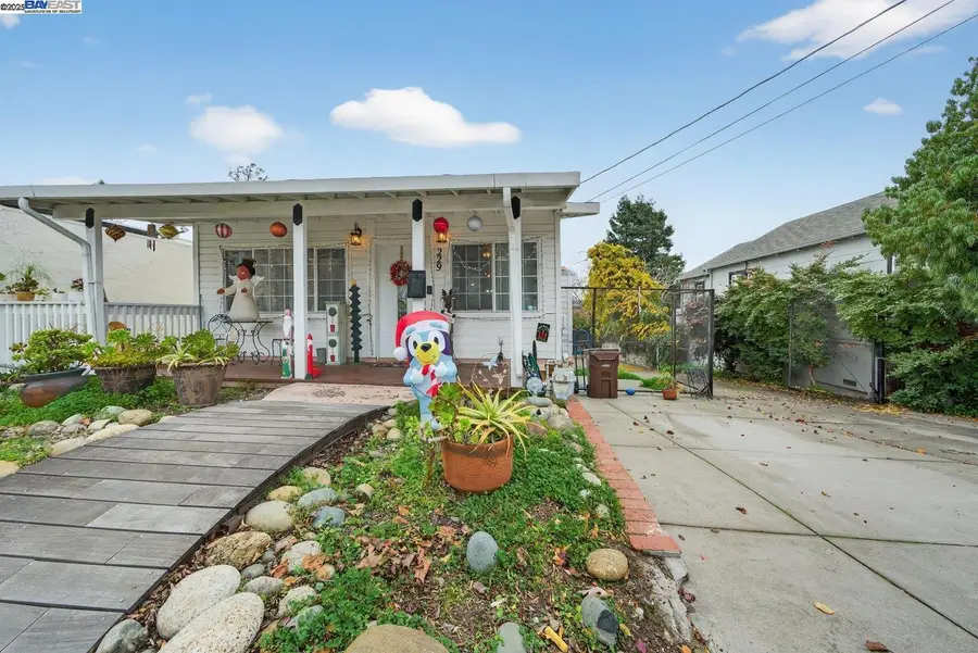 229 Lake Ave, Rodeo, CA 94572 - Image #2