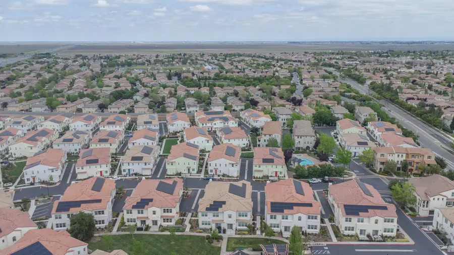 5301 Commerce Way  #34104, Sacramento, CA 95835 - #3