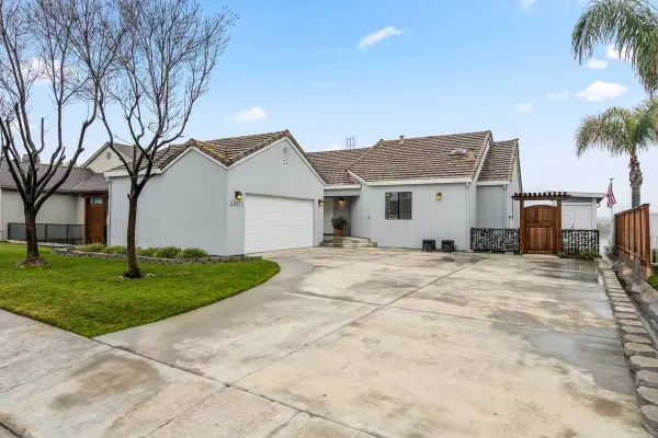 2321 Sand Point Ct, DISCOVERY BAY, CA 94505