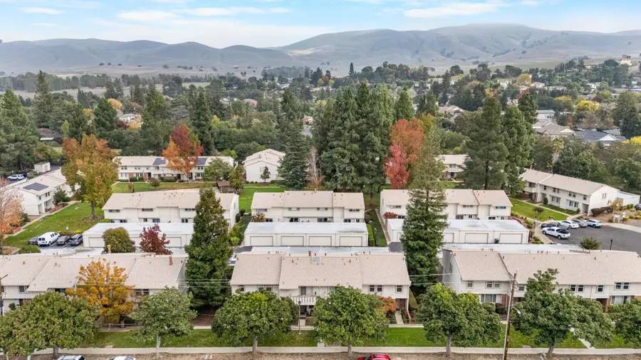 1819 Wildbrook Ct  #D, Concord, CA 94521 - Image #2