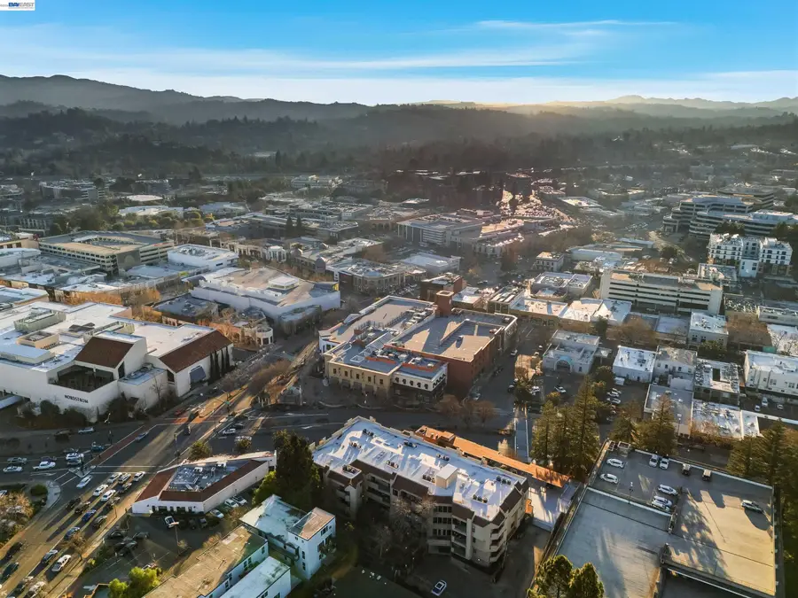 1201 Alta Vista Dr  #203, Walnut Creek, CA 94596 - #2