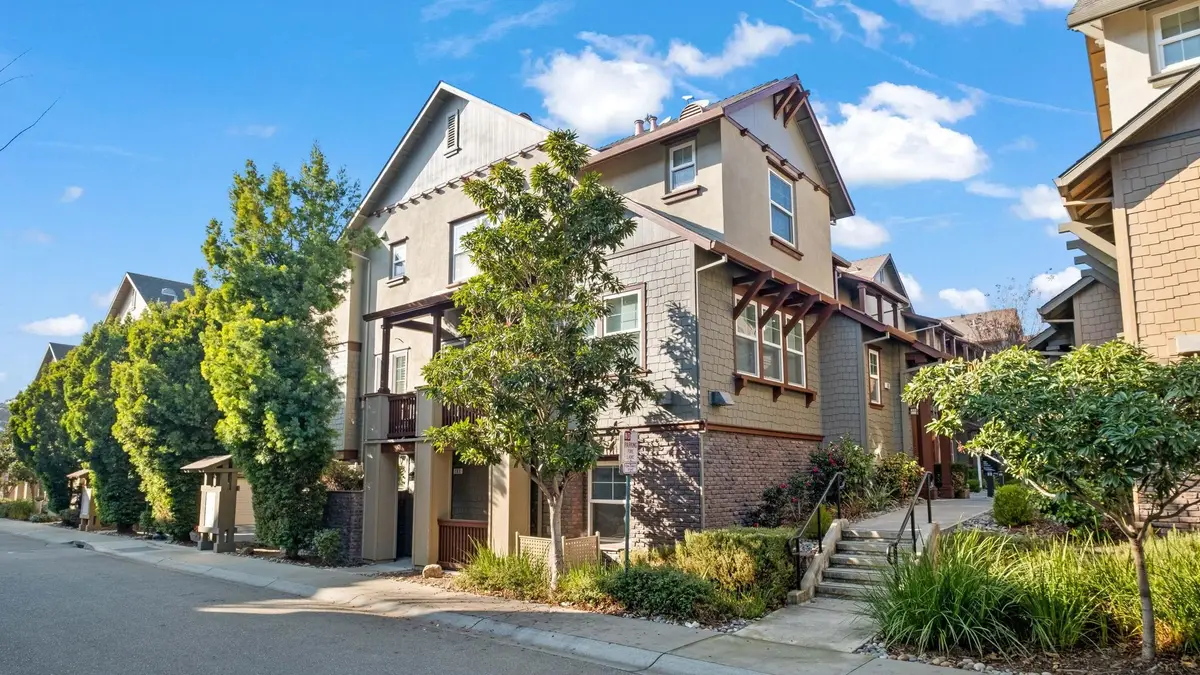 157 Zephyr Pl  #109, Livermore, CA 94550 - Image #1