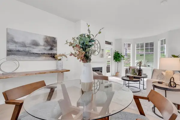 320 Caldecott  #116, OAKLAND, CA 94618