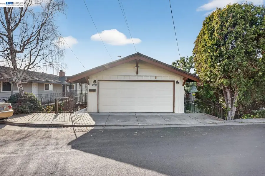 16605 Rolando Ave, Castro Valley, CA 94578 - #3