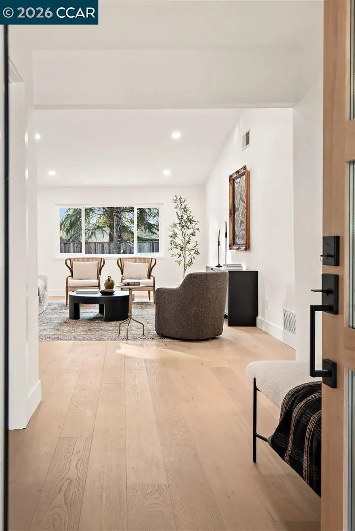 209 Farm Hill Ct, Danville, CA 94526 - Image #3