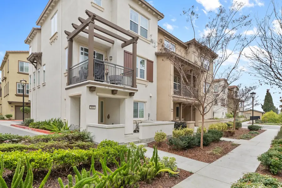 16330 RIDGEHAVEN DR  #UNIT 802, Castro Valley, CA 94578 - Image #2