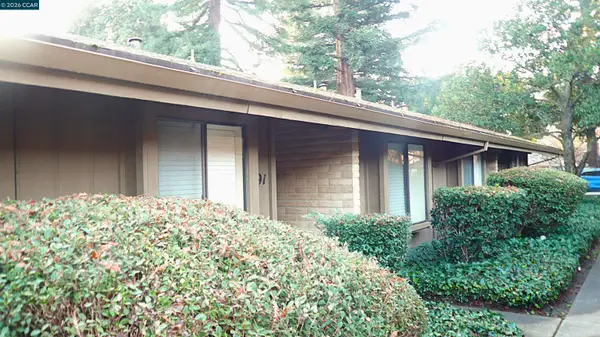 2489 American River Dr, SACRAMENTO, CA 95825